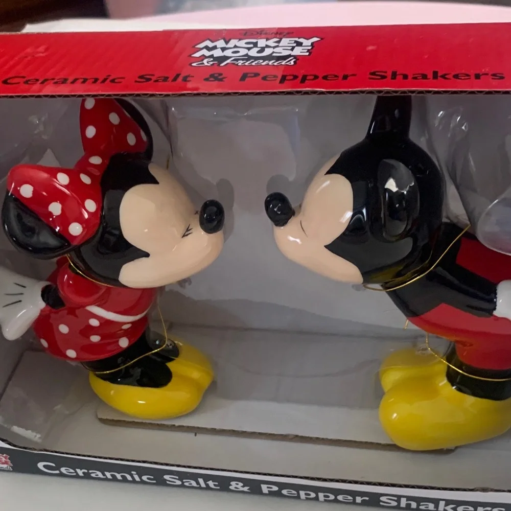 Disney Mickey & Minnie Ceramic Shakers - Red, Black, Yellow